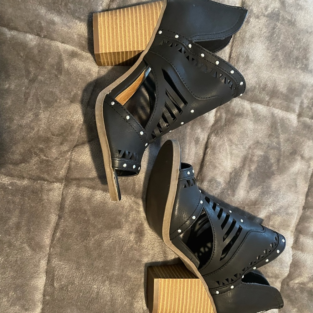 Black heels
